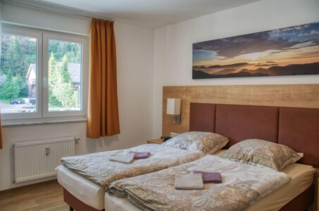 Schlafzimmer mit Fenster