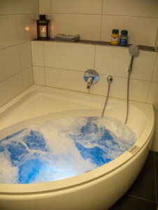 Whirlwanne in Betrieb